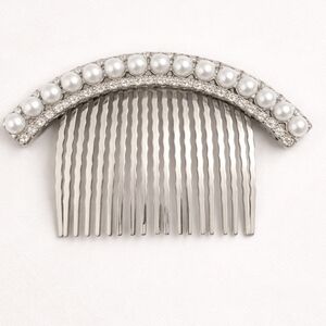NWT Pearl & Rhinestone Curved Hair Comb  4.25" Wide 2.5" Comb Accent Clip